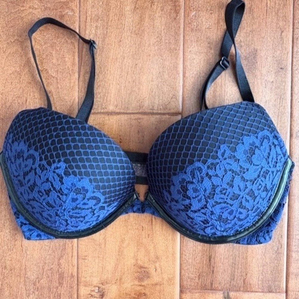 Victoria's Secret Very Sexy Push-Up Pigeonnant Bra 34D Blue Black Gothic Mesh